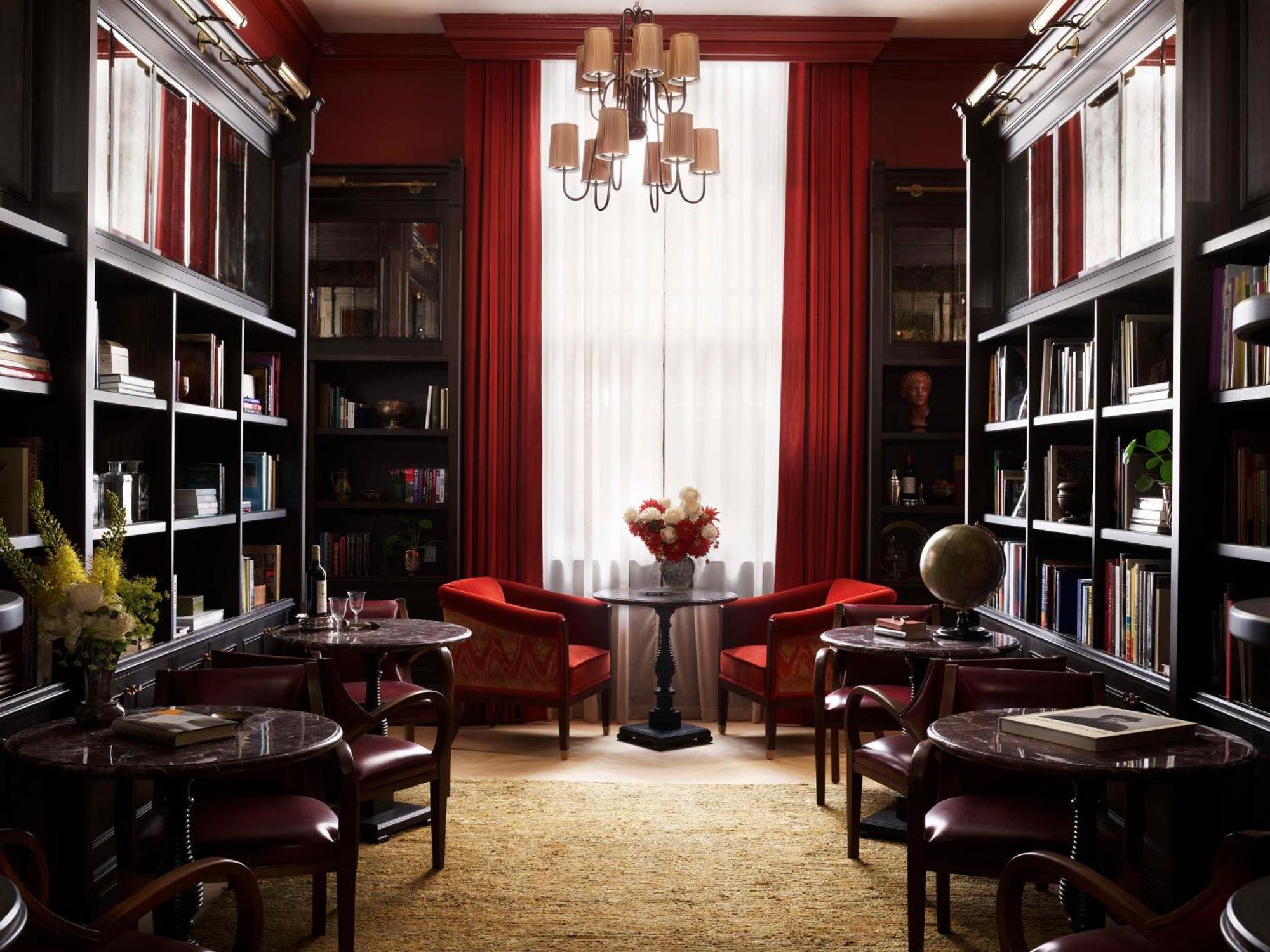 Отель Nomad Лондон Экстерьер фото Library at the Mark